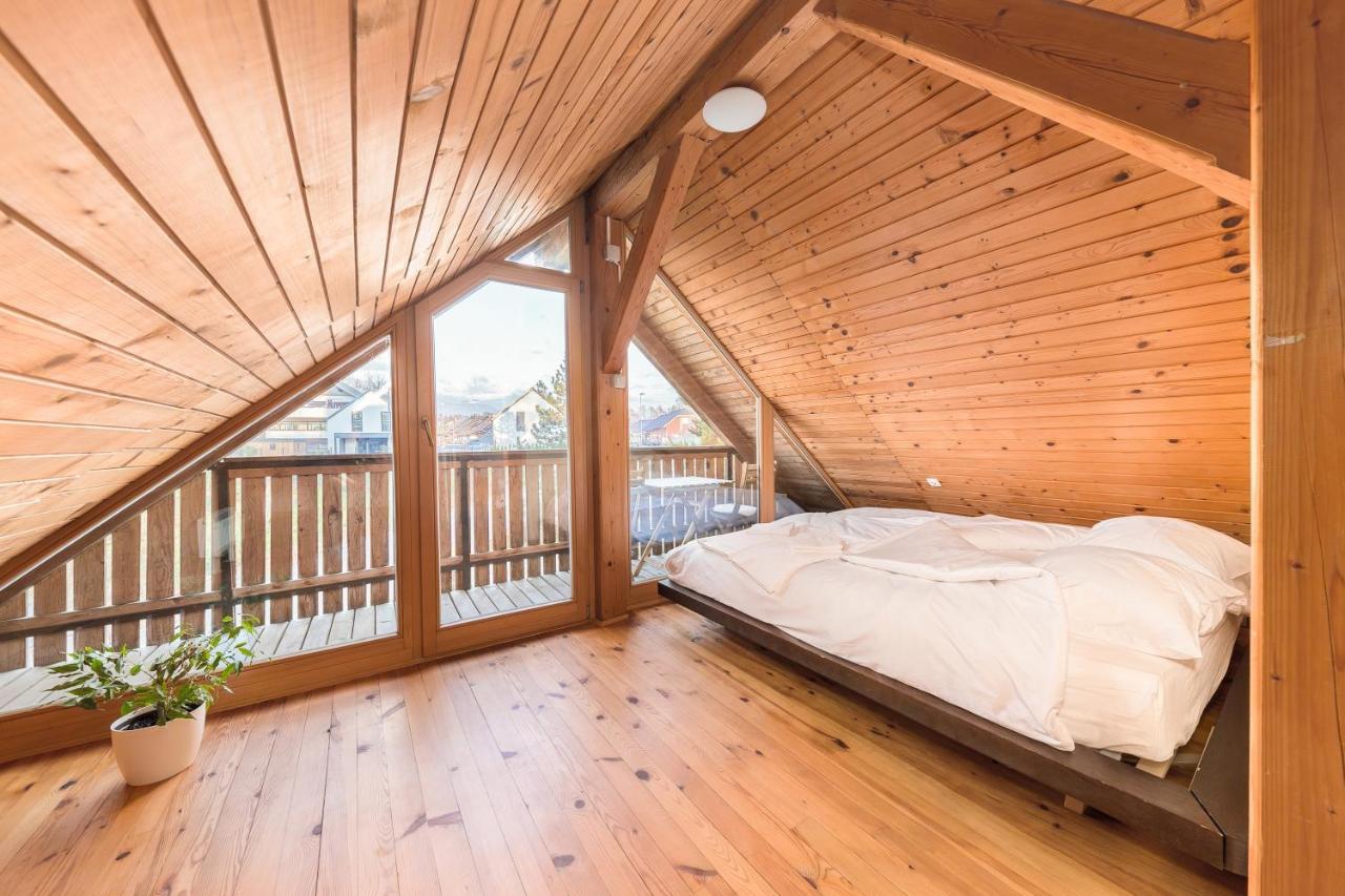 Apartamento Svisla Kranj Exterior foto